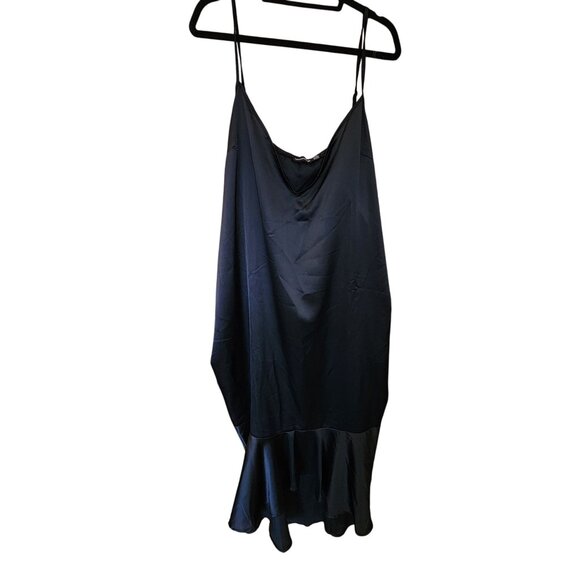PrettyLittleThing Plus Black Frill Hem Midi Dress Size 22 - Picture 1 of 5